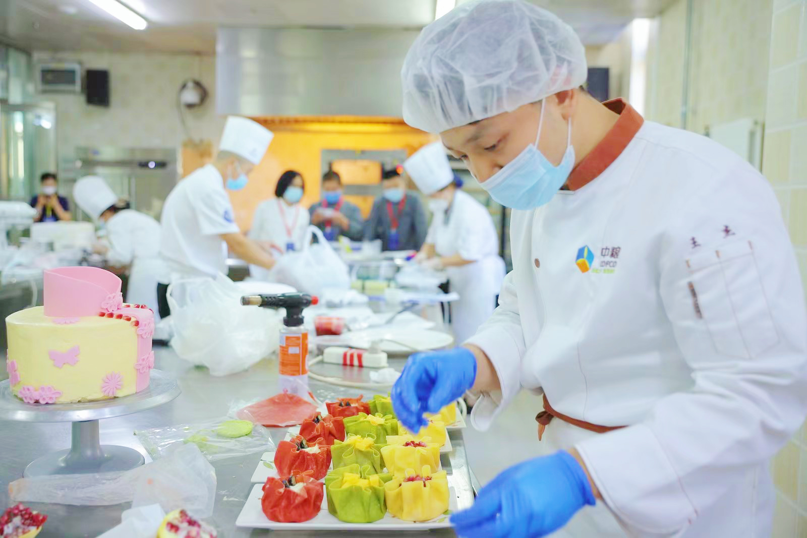 北京第十二屆商業(yè)服務(wù)業(yè)技能大賽圓滿落幕，78名精英摘取冠亞季軍桂冠